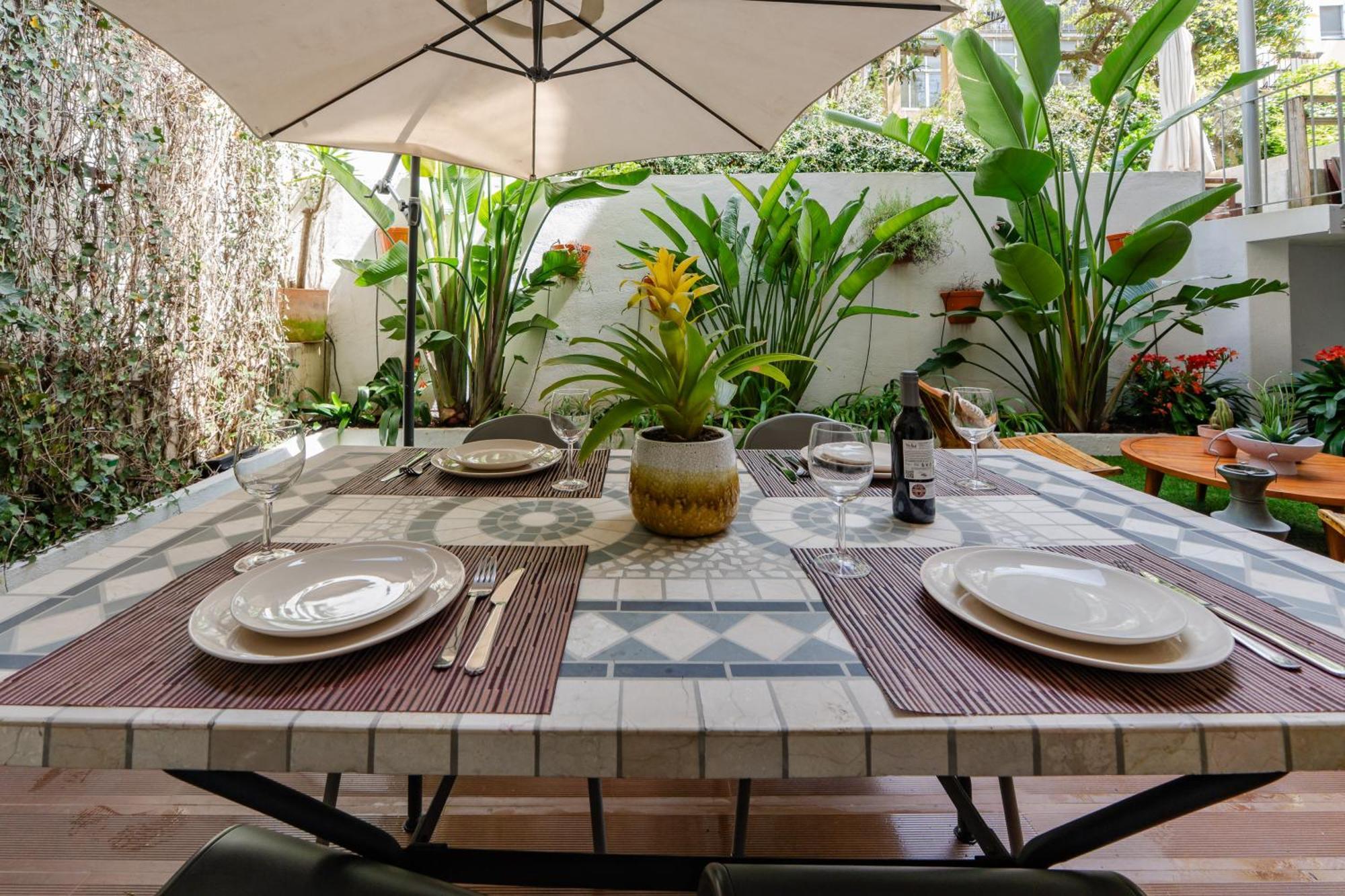 Lisbon Garden Retreat Apartment Bagian luar foto